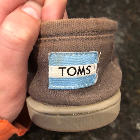 Girls Grey Toms - Picture 4 of 4